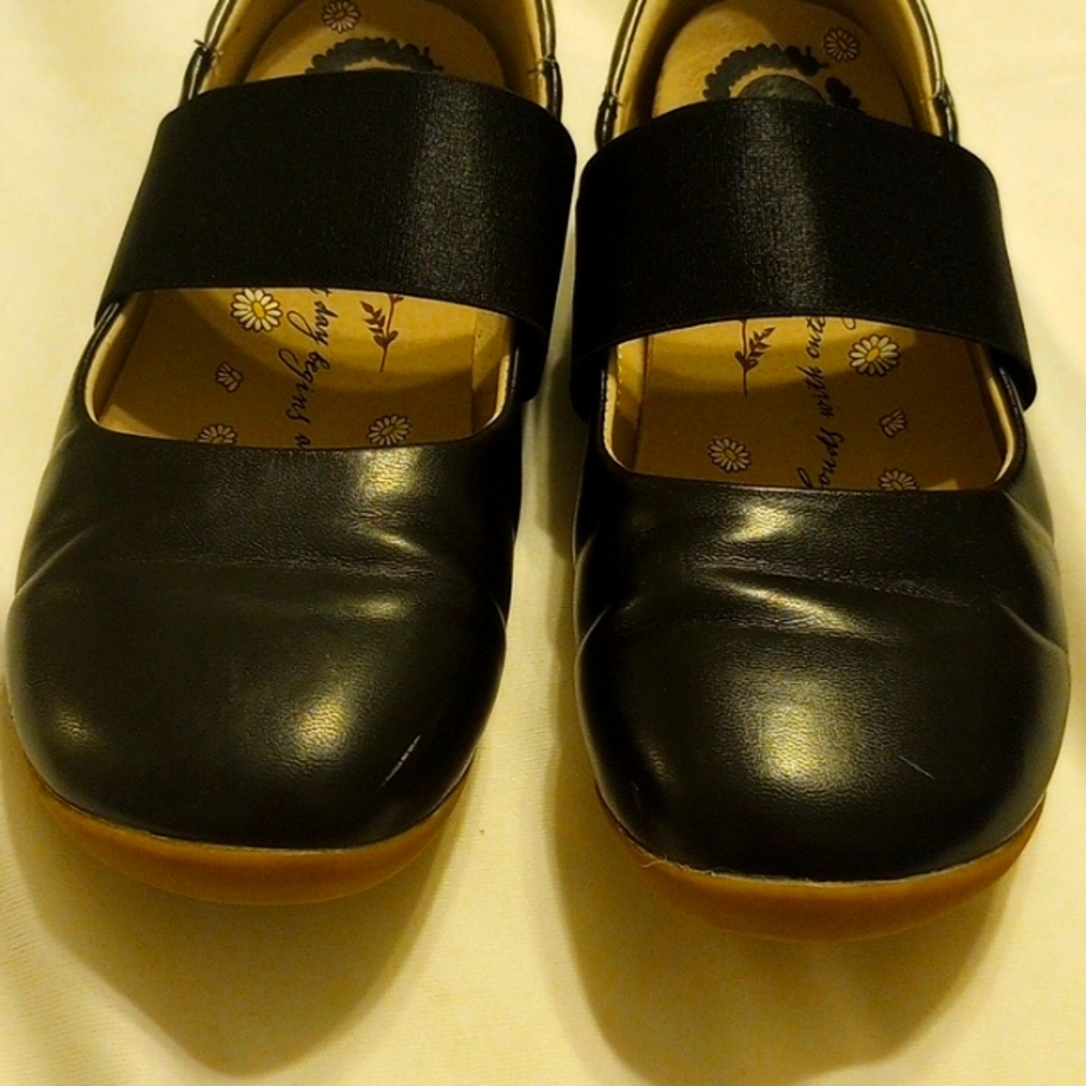 Girls dress shoes